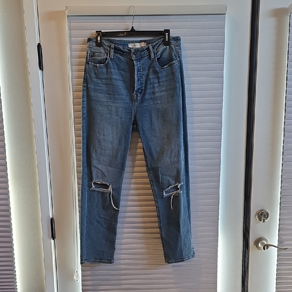 Women's Boyfriend Jeans in Medium Blue with Knee Rips